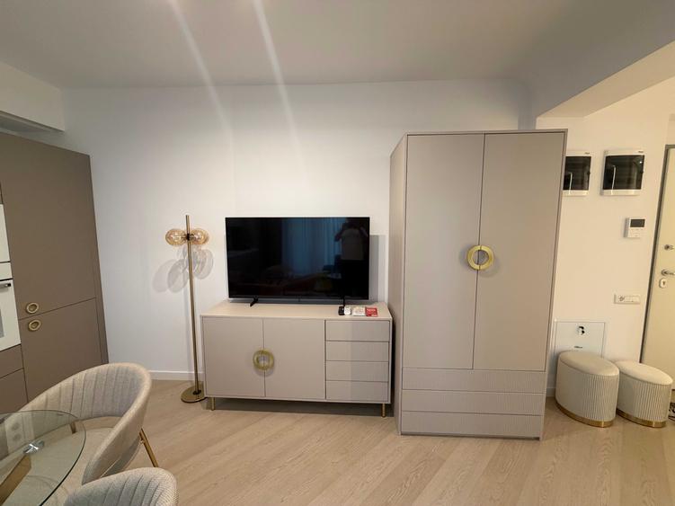 Apartament cu 2 camere decomandat în Pipera