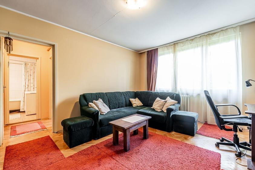 Apartament cu 2 camere semidecomandat, mobilat în Podgoria