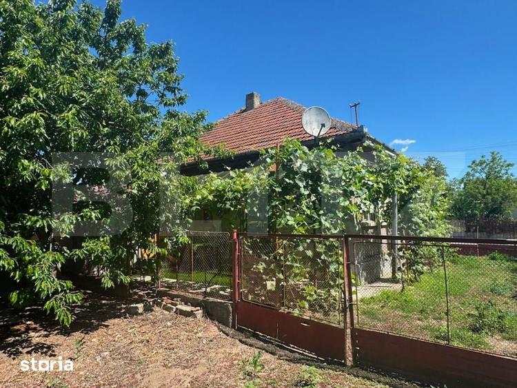 Casă cu 3 camere cu Teren 4348 Mp în Craidorolț