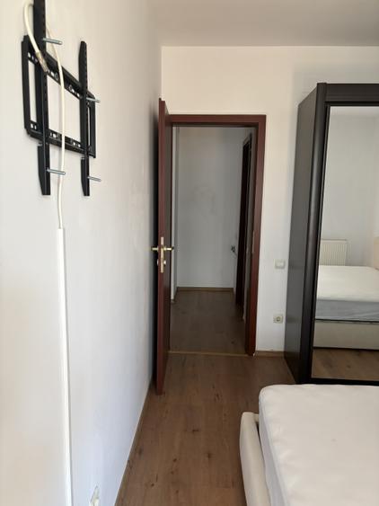 Apartament cu 2 camere decomandat în Titan