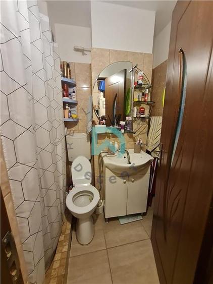 Apartament cu 3 camere decomandat, mobilat în Uzina 2