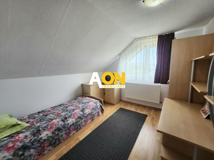 Apartament cu 3 camere decomandat, mobilat în Micești