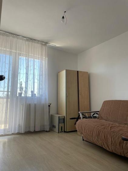 Apartament cu 3 camere decomandat, mobilat în Apărătorii Patriei