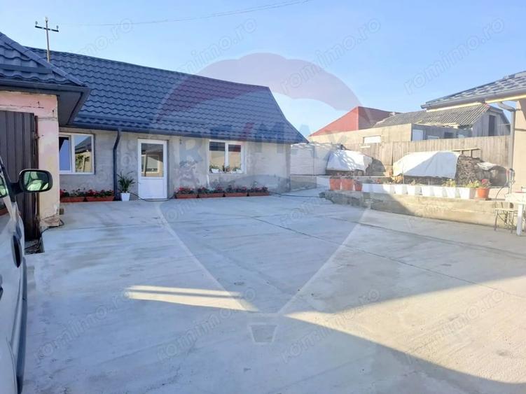Casă cu Teren 1439 Mp în Satu Mare