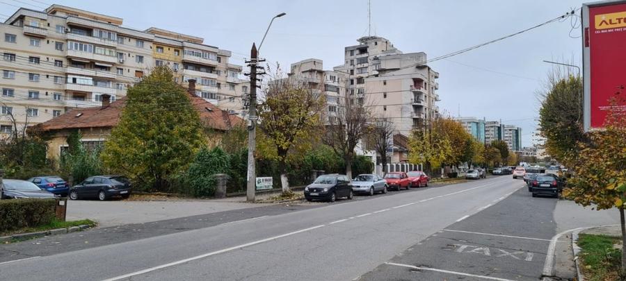 Casă cu 4 camere cu Teren 1081 Mp în 22 Decembrie
