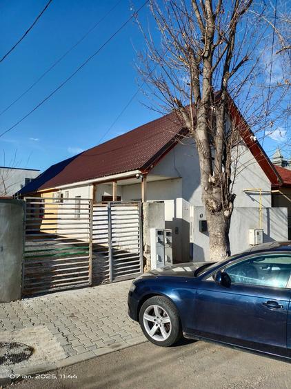 Casă cu 2 camere cu Teren 53 Mp în Central