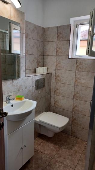 Apartament cu 2 camere decomandat în Valea Aurie