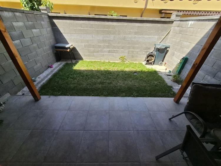 Apartament cu 3 camere decomandat, mobilat în Girocului
