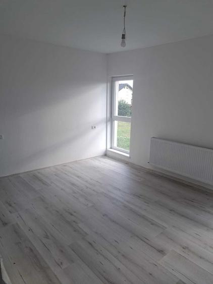 Apartament cu 2 camere decomandat în Tărlungeni