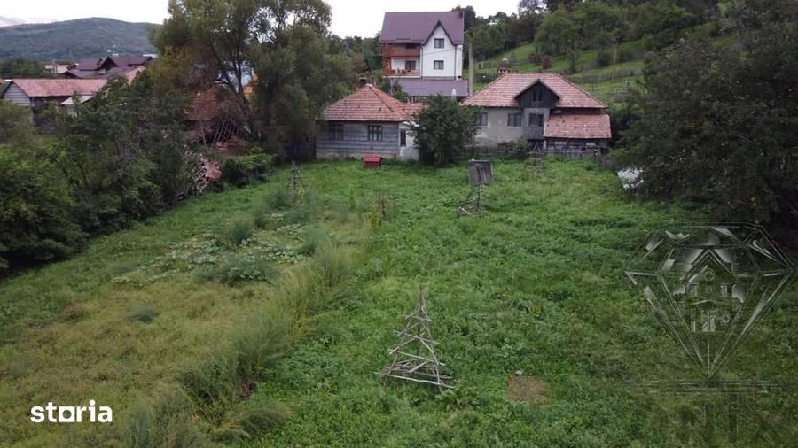 Teren de 17 mp, în Valea Doftanei