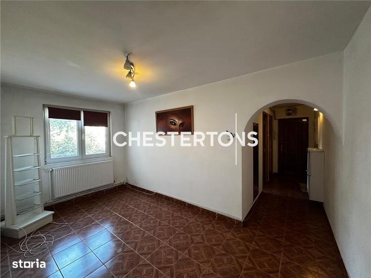 Apartament cu 3 camere decomandat în Ferentari