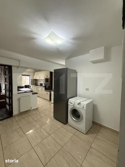 Apartament cu 3 camere decomandat, mobilat în Central
