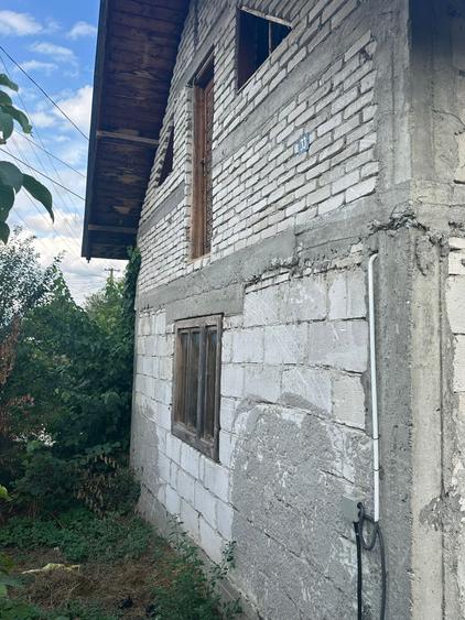 Casă individuală cu 3 camere cu Canalizare în Brănești