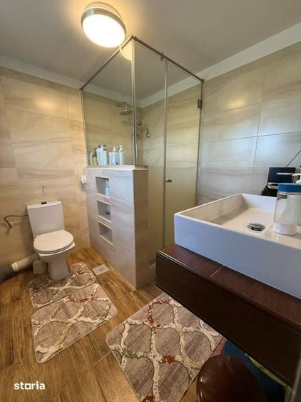 Casă cu 6 camere cu Teren 2000 Mp în Coșoveni