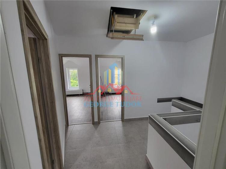 Casă individuală cu 3 camere cu Canalizare în Central