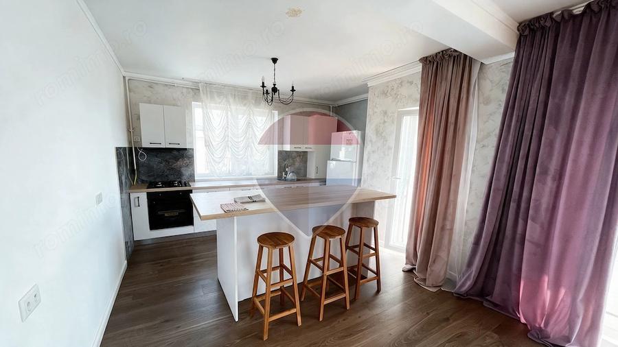 Apartament cu 3 camere semidecomandat în Sud