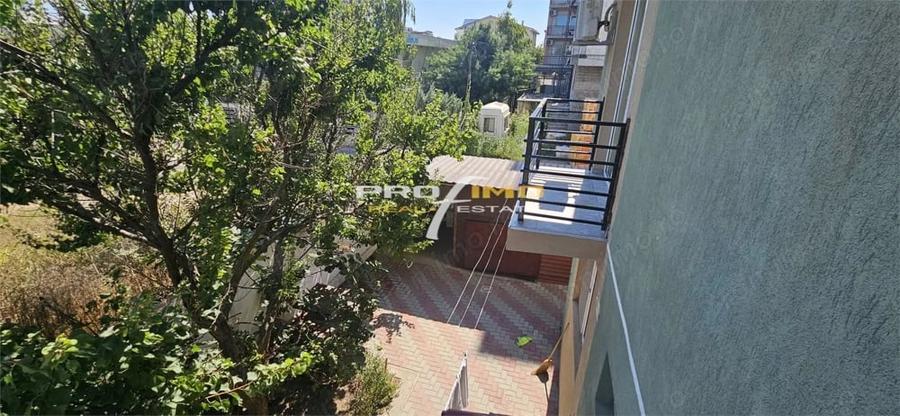 Casă cu 18 camere cu Teren 312 Mp în Nord