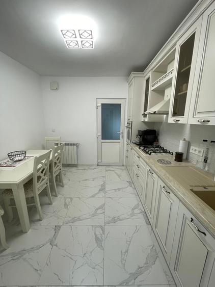 Apartament cu 2 camere decomandat în Târgu Cucu