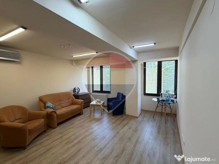 Spațiu comercial, de 23 mp, în Spitalul Județean