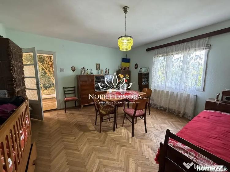 Casă cu 4 camere cu Teren 398 Mp în Central