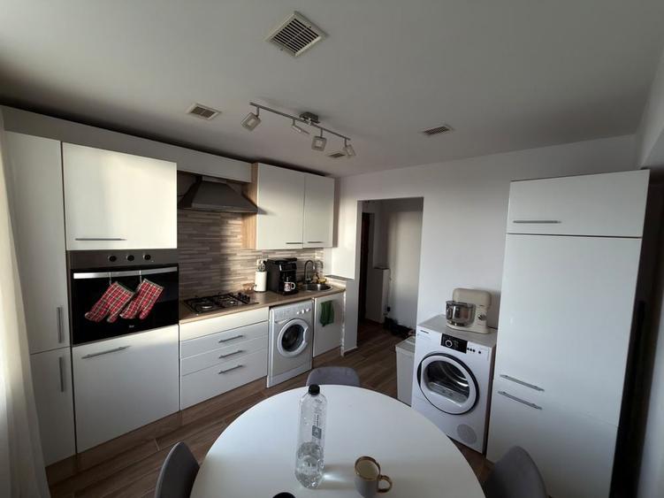 Apartament cu 2 camere semidecomandat în Take Ionescu