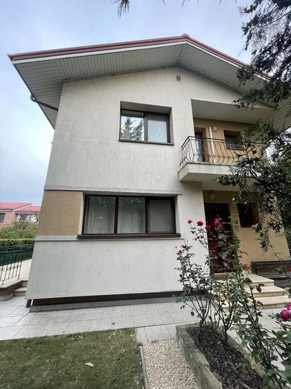 Casă cu 4 camere cu Teren 506 Mp în Lacu