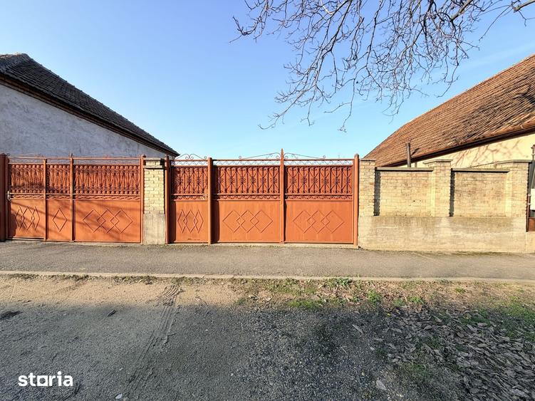 Teren de 400 mp, în Bujac