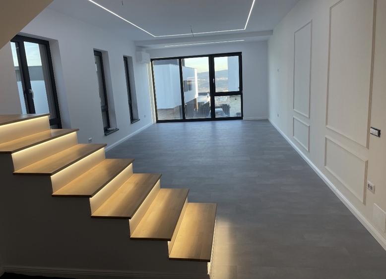 Duplex cu 4 camere cu Canalizare în Iris