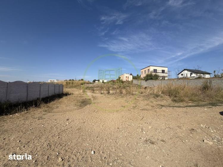 Teren de 594 mp, în Malu Mare