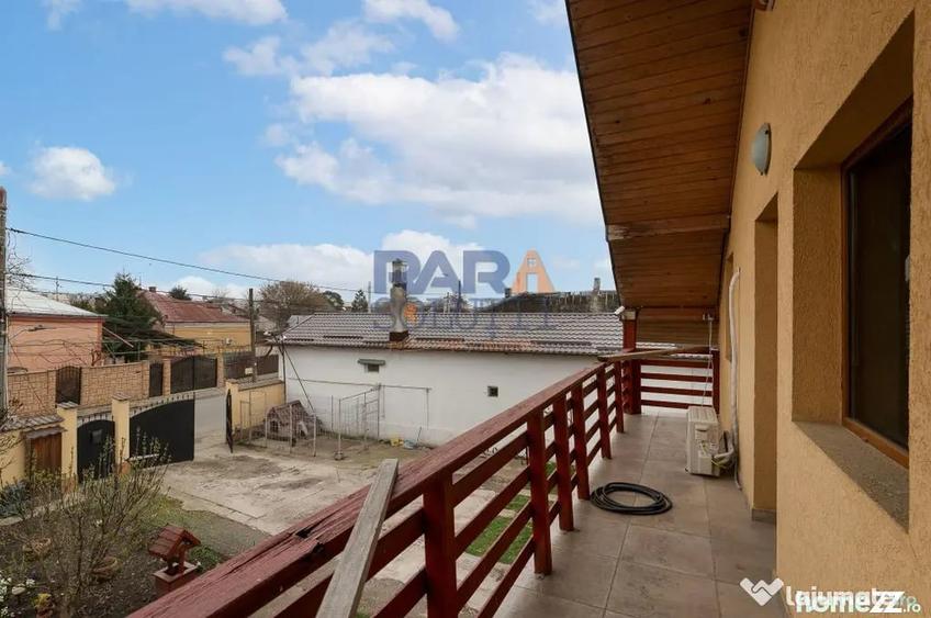 Casă cu 4 camere cu Teren 1366 Mp în Central
