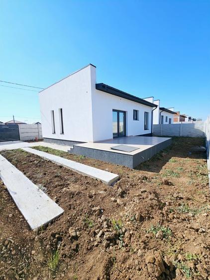 Casă individuală cu 3 camere cu Teren 265 Mp în Berceni