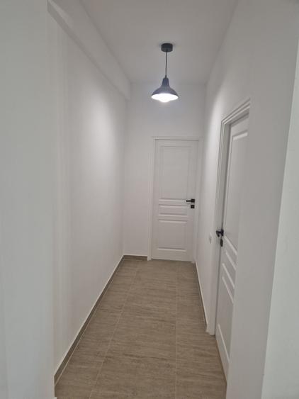 Apartament cu 3 camere decomandat în Cerneți