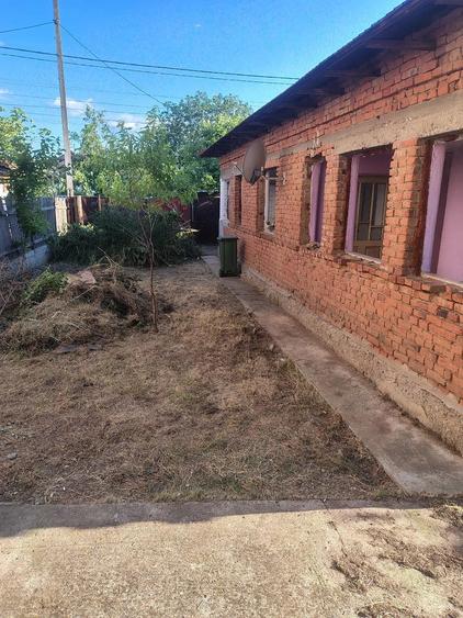 Casă cu 3 camere cu Teren 1100 Mp în Cârcea