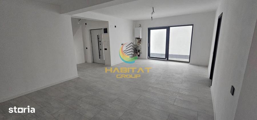 Casă cu 5 camere cu Teren 175 Mp în Văcăresti