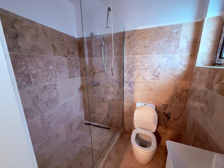 Casă individuală cu 4 camere cu Teren 283 Mp în Prelungirea Ghencea