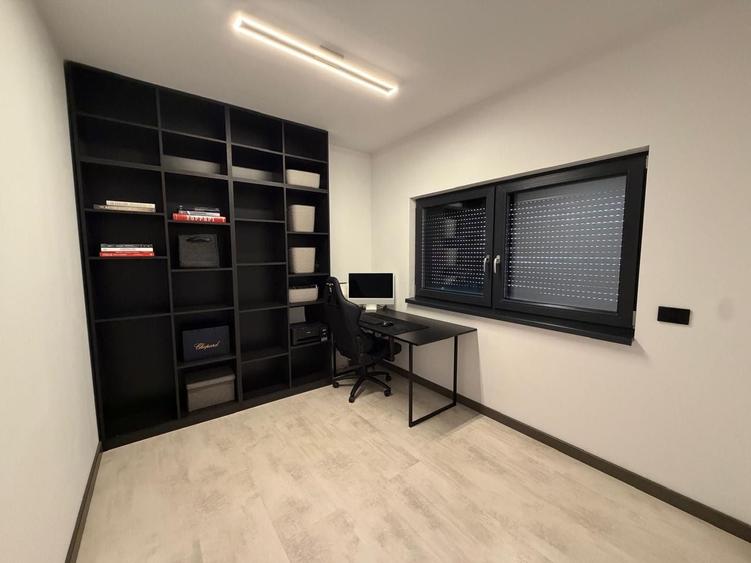 Duplex cu 5 camere cu Canalizare în Dumbrăvița