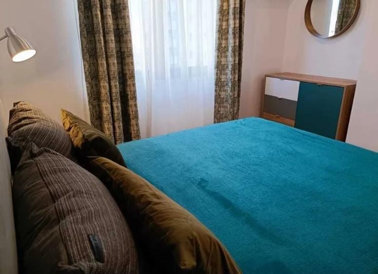 Apartament cu 2 camere decomandat, mobilat în Nerva Traian