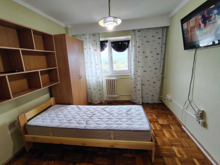 Apartament cu 3 camere decomandat în Nord