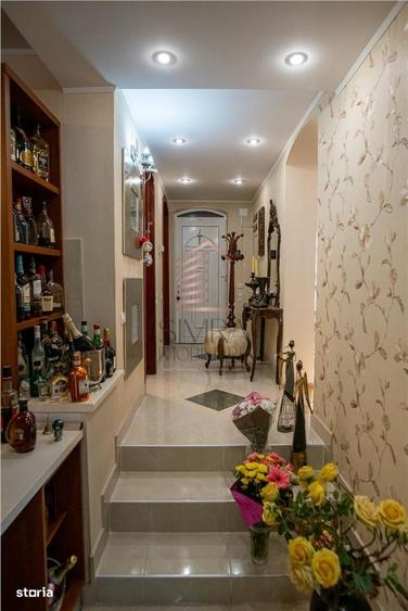 Casă cu 4 camere cu Teren 1229 Mp în Sânmartin