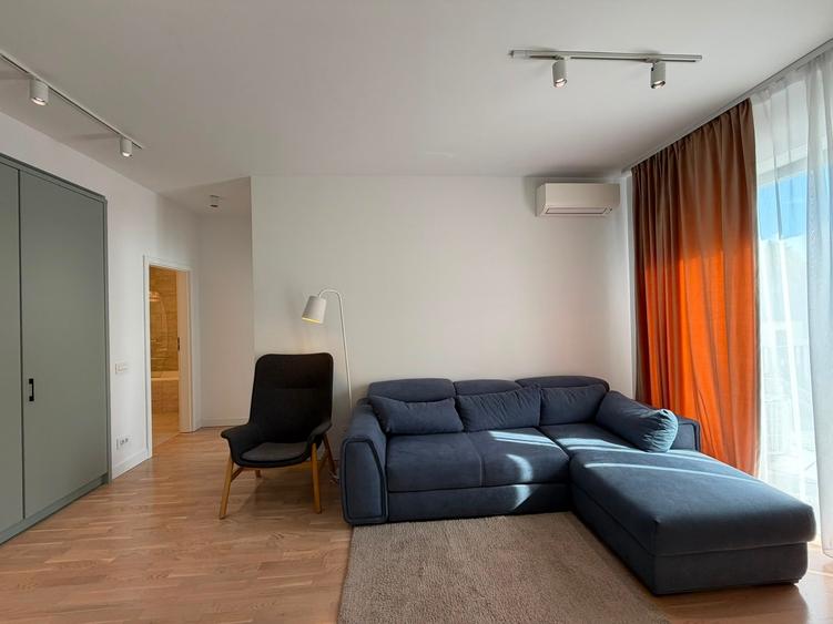 Apartament cu 2 camere semidecomandat în Pipera