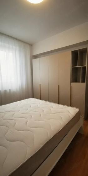 Apartament cu 3 camere decomandat în P-ța Unirii