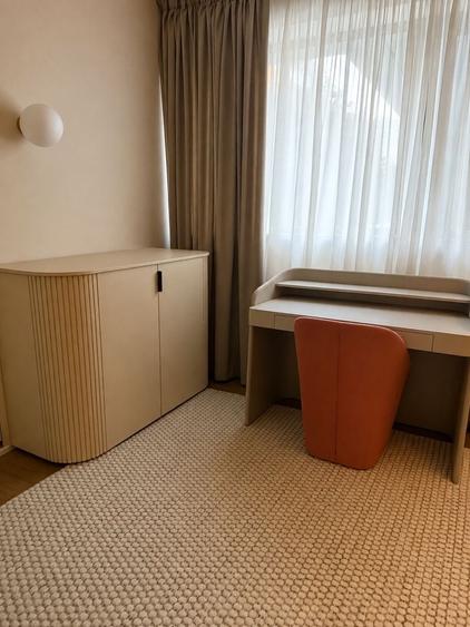 Apartament cu 3 camere decomandat în Exterior Vest