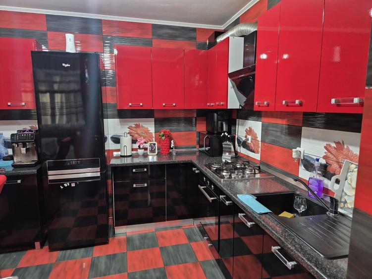 Casă cu 4 camere în Central