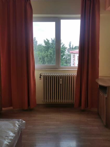 Garsonieră decomandată în Micro 39