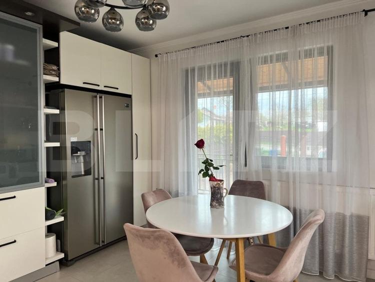 Casa individuala, cu 4 camere, 240 mp, 800 mp teren, zona Burdujeni - 5