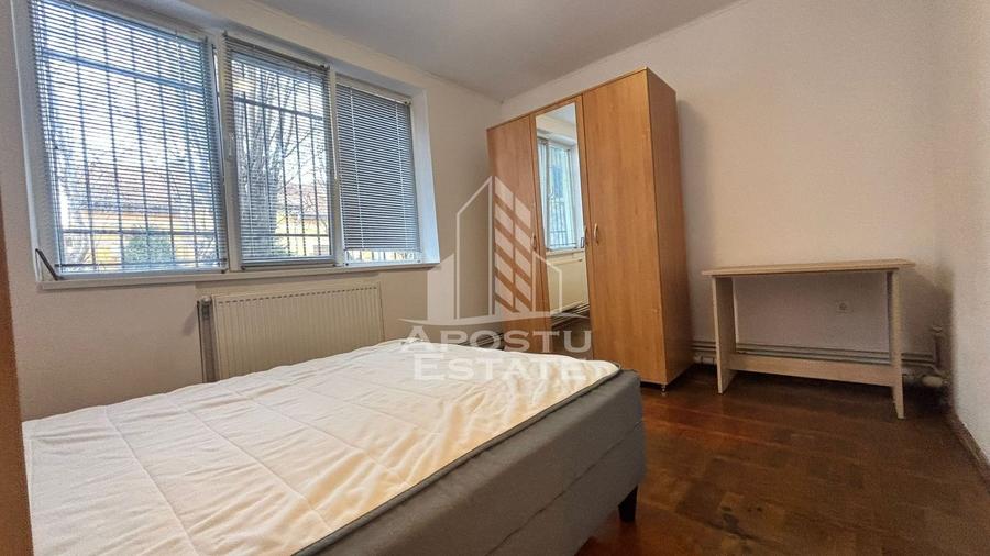 Apartament cu 2 camere semidecomandat, mobilat în Complex Studențesc