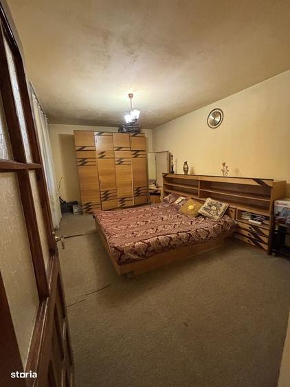 Casă cu 4 camere cu Teren 186 Mp în Rovine