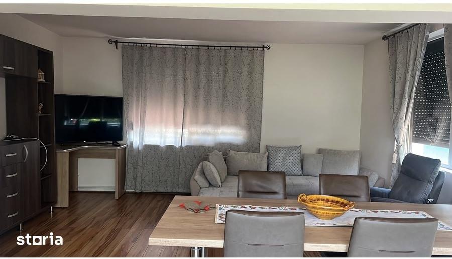 Casă cu 3 camere cu Teren 1000 Mp în Central