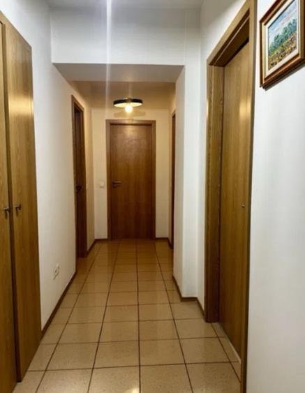 Apartament cu 3 camere decomandat, mobilat în Dristor