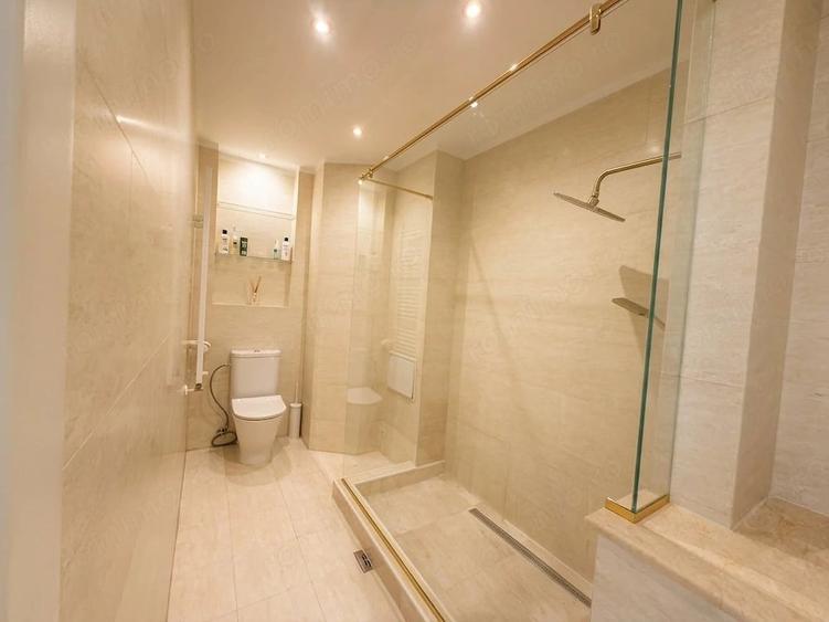 Apartament cu 3 camere decomandat în Eminescu